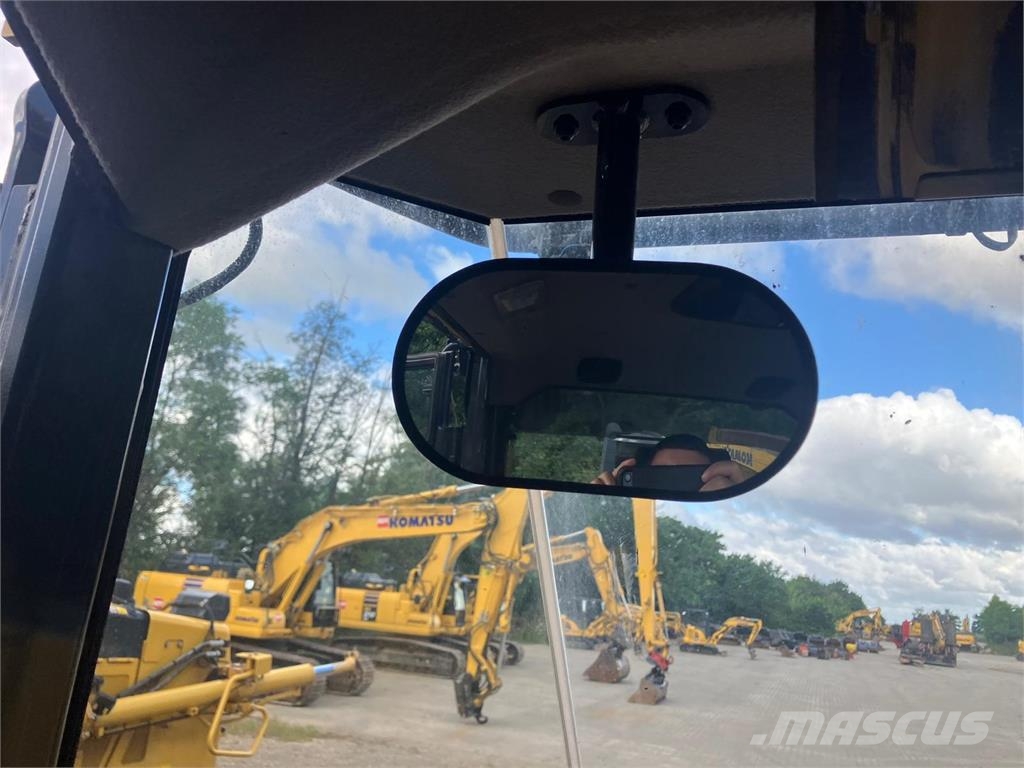 Komatsu WA200-8E0 Citas sastāvdaļas