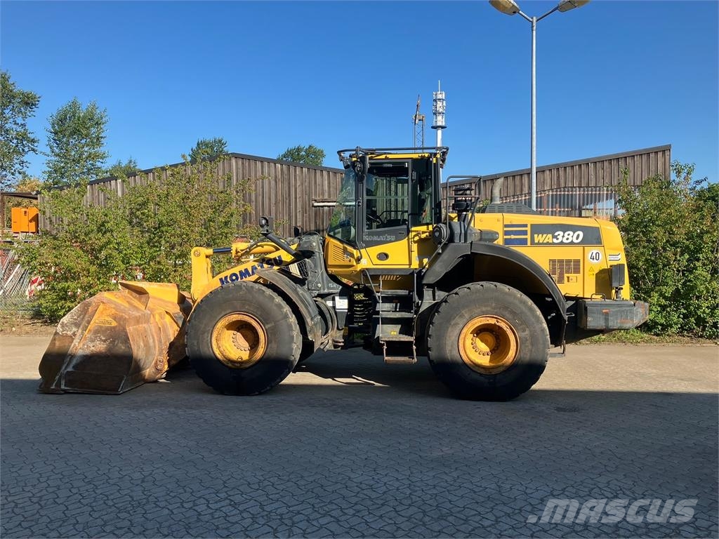 Komatsu WA380-8E0 Citas sastāvdaļas