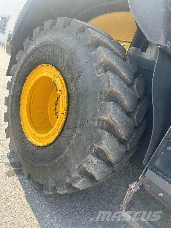 Komatsu WA380-8E0HL Otros componentes