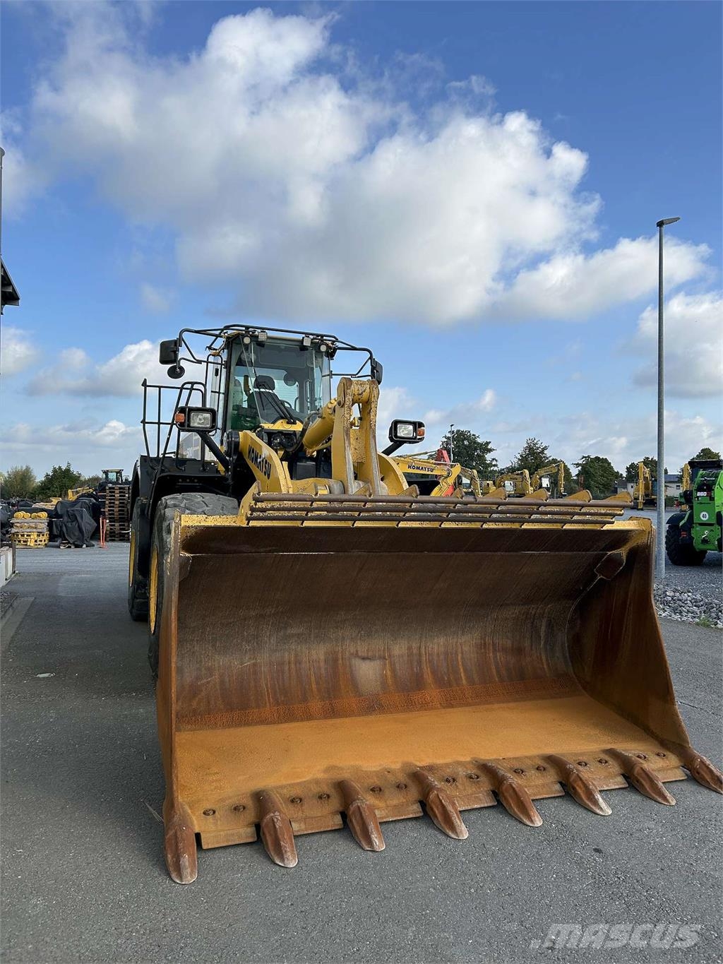 Komatsu WA500-8E0 Kiti naudoti statybos komponentai