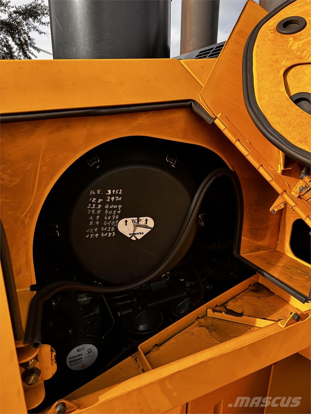 Komatsu WA600-8E0 Outros componentes