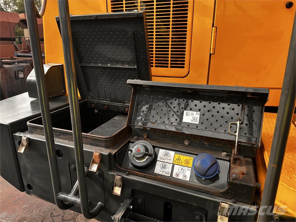 Komatsu WA600-8E0 Outros componentes