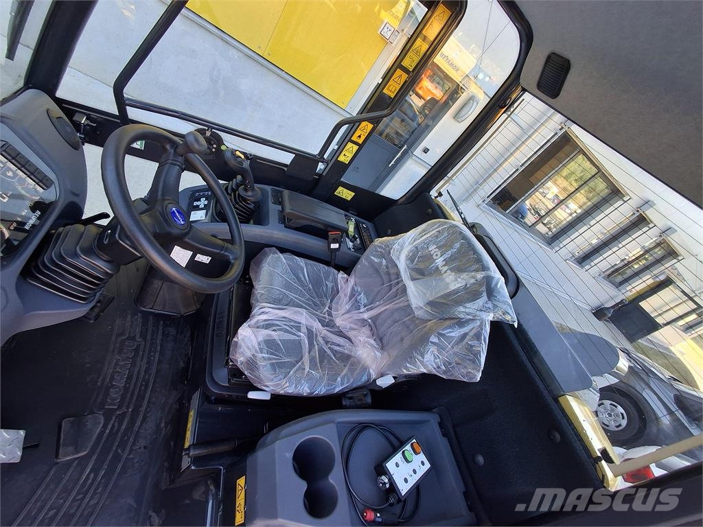 Komatsu WA70M-8E0 مكونات أخرى