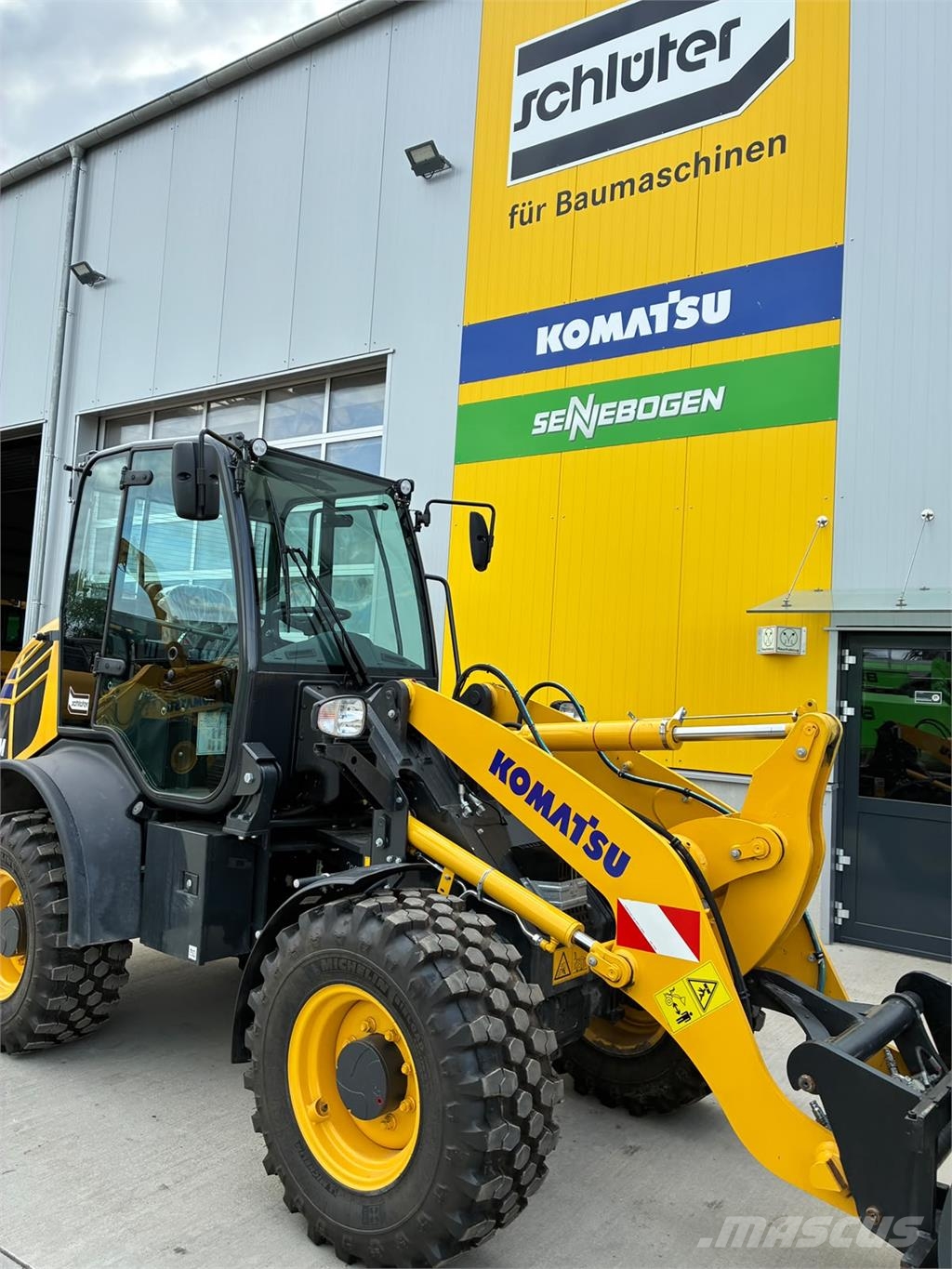 Komatsu WA80M-8E0 مكونات أخرى