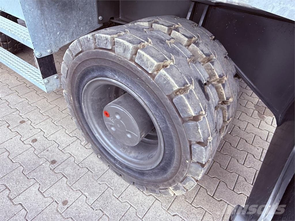 Sennebogen 824M مكونات أخرى