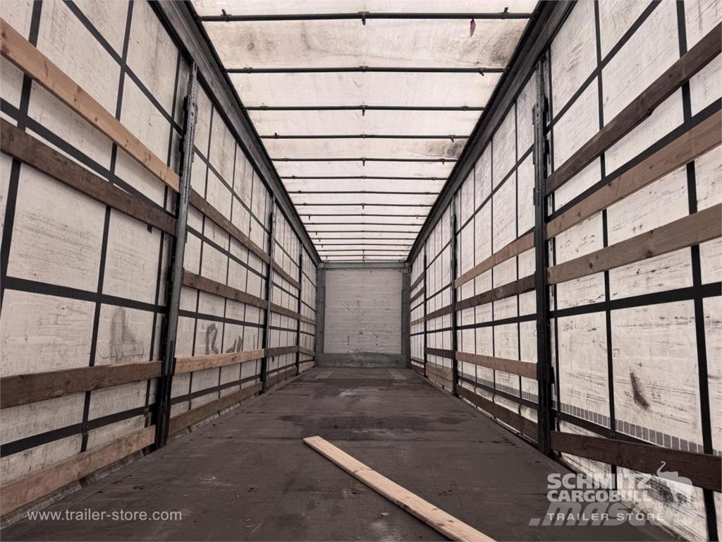 Schmitz Cargobull Curtainsider Mega Curtainsider semi-trailers