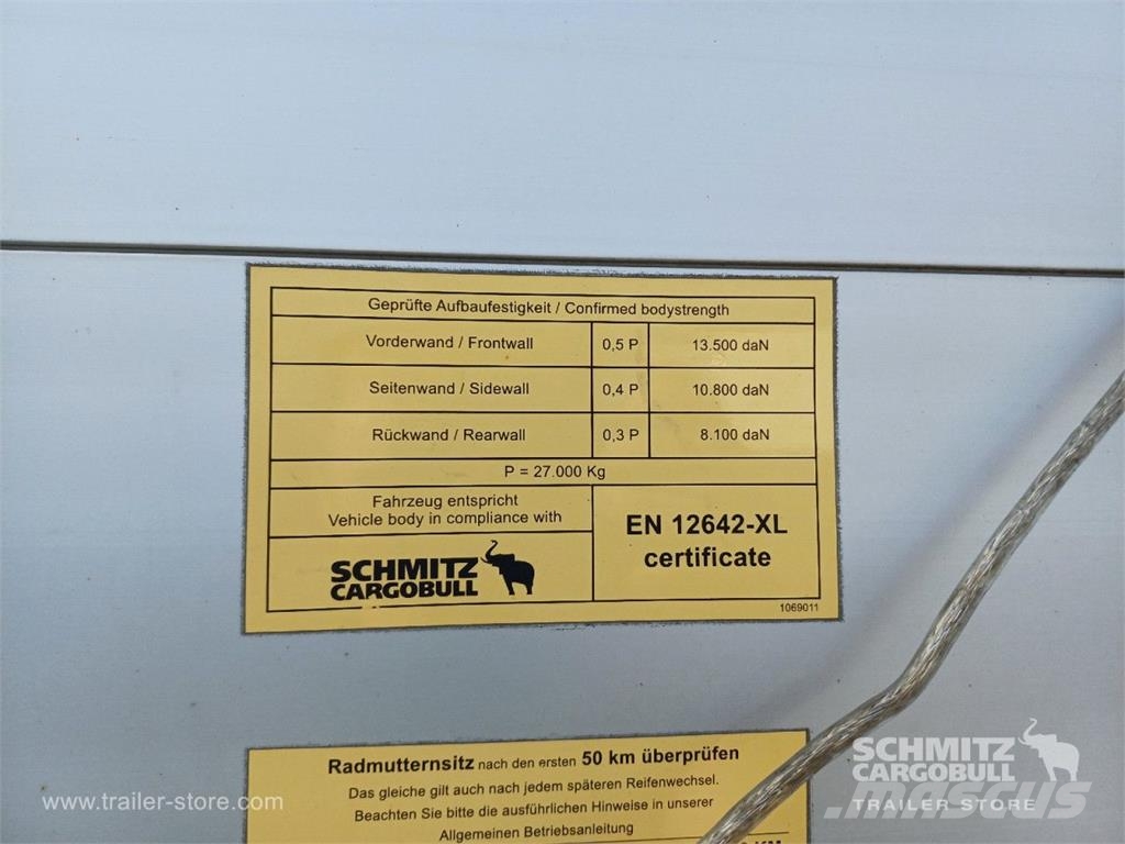 Schmitz Cargobull Curtainsider Standard Staplerhalterung Getränke Gardintrailer