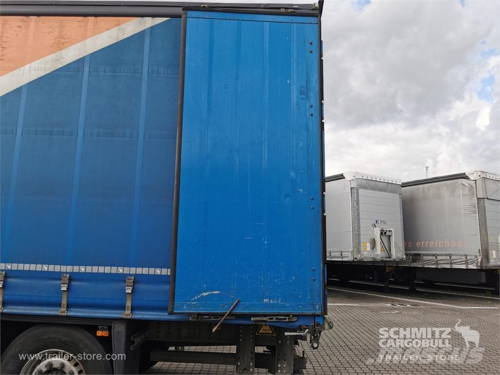 Schmitz Cargobull Curtainsider Standard Staplerhalterung Getränke Gardintrailer