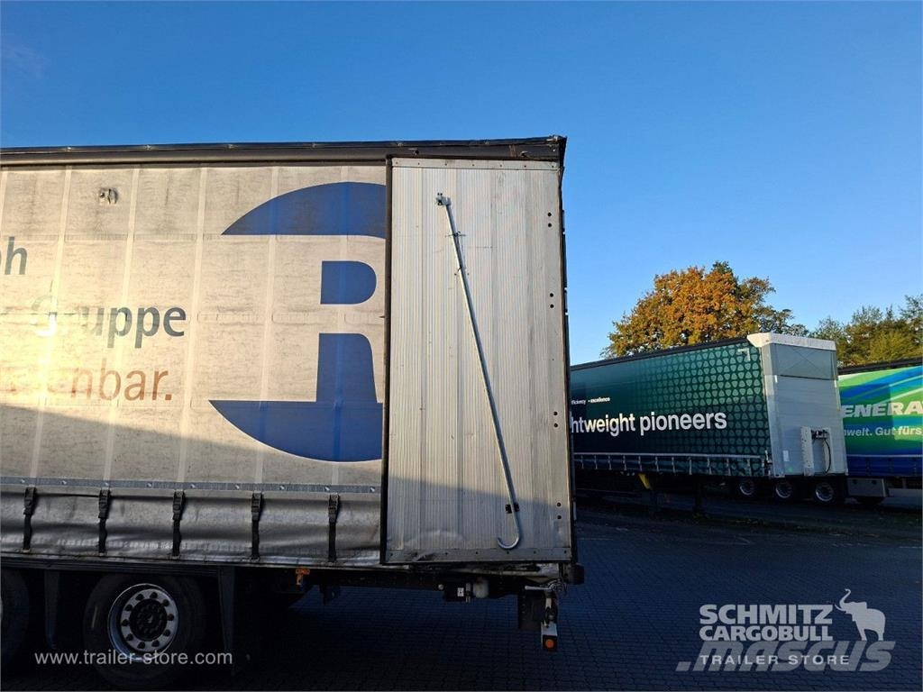 Schmitz Cargobull Curtainsider Mega Getränke Pressukapellipuoliperävaunut