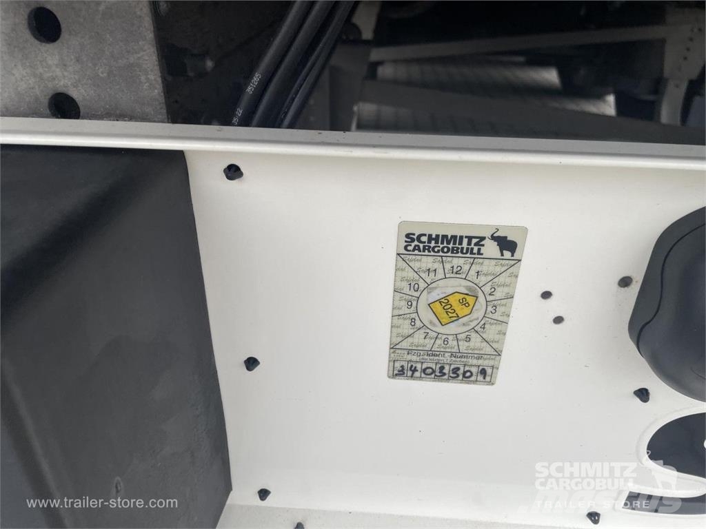 Schmitz Cargobull Curtainsider Standard GetrÃ¤nke نصف مقطورات بباب جانبي