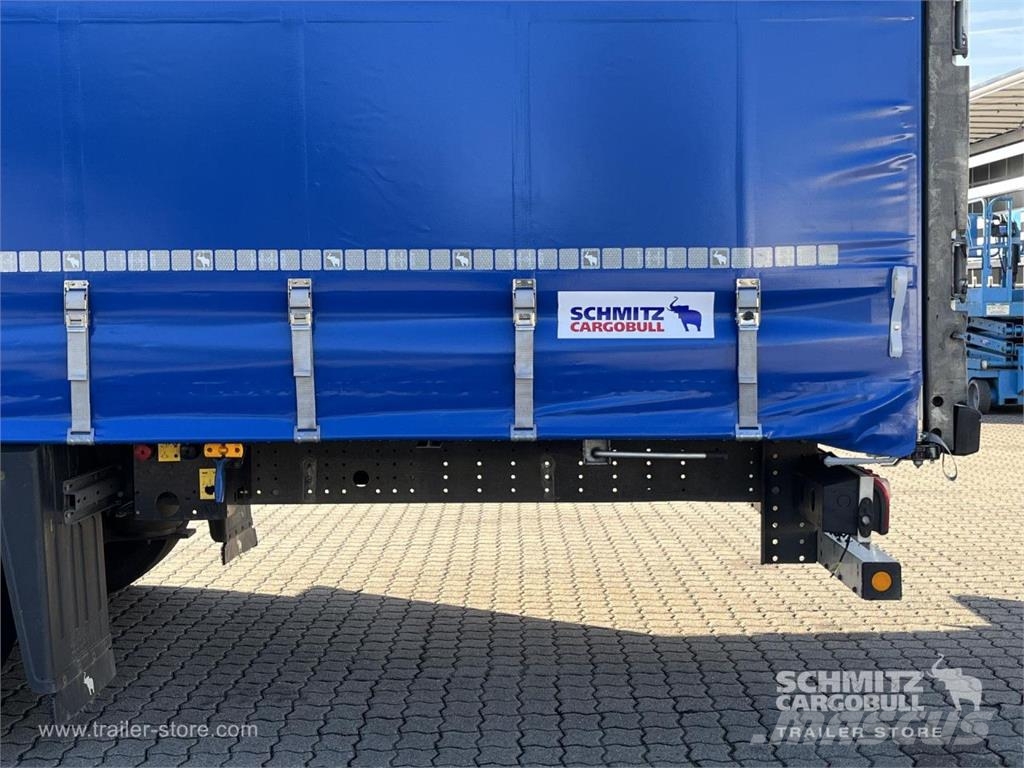 Schmitz Cargobull Curtainsider Mega GetrÃ¤nke Curtainsiderauflieger