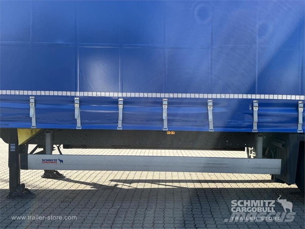 Schmitz Cargobull Curtainsider Mega GetrÃ¤nke Curtainsiderauflieger