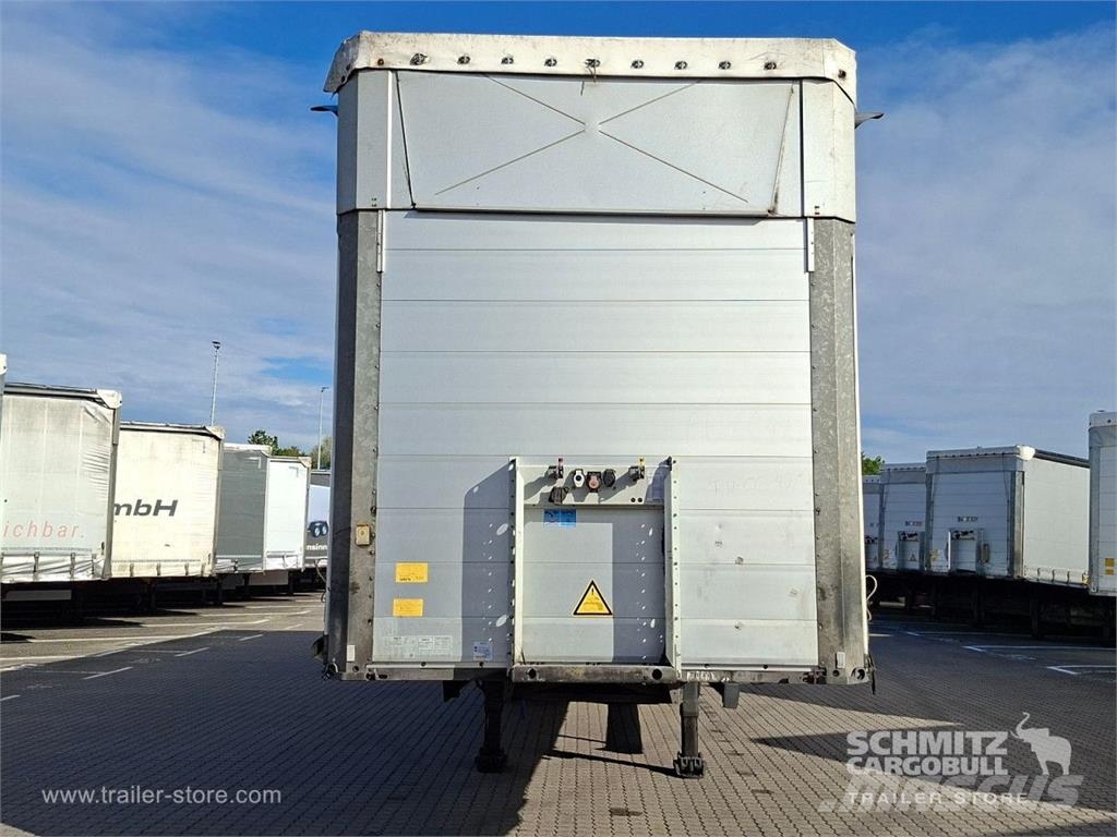 Schmitz Cargobull Curtainsider Mega GetrÃ¤nke نصف مقطورات بباب جانبي
