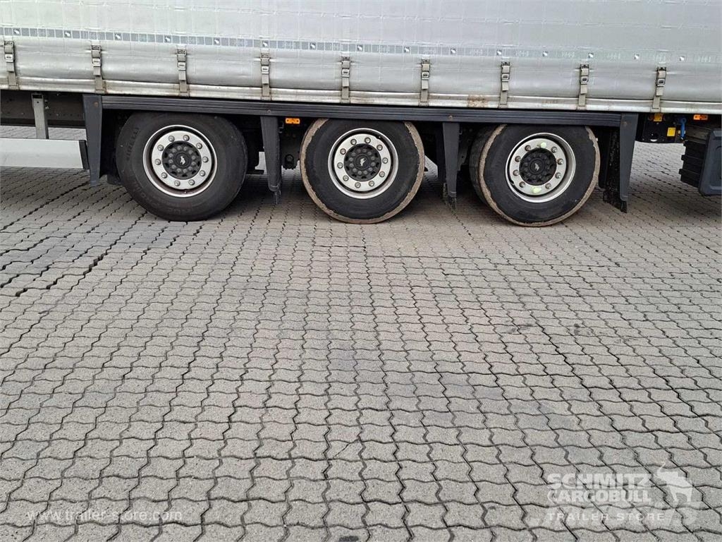 Schmitz Cargobull Curtainsider Mega GetrÃ¤nke Curtainsider semi-trailers
