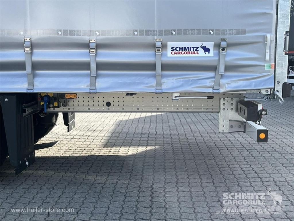 Schmitz Cargobull Curtainsider Mega GetrÃ¤nke نصف مقطورات بباب جانبي