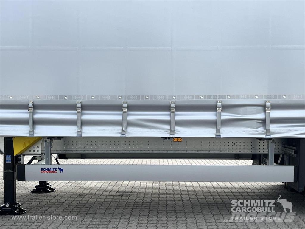 Schmitz Cargobull Curtainsider Mega GetrÃ¤nke نصف مقطورات بباب جانبي