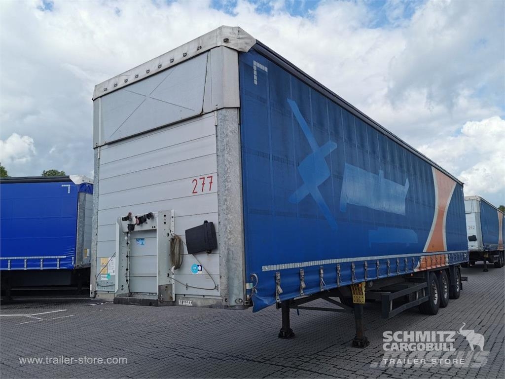Schmitz Cargobull Curtainsider Standard Staplerhalterung Getränke Gardintrailer