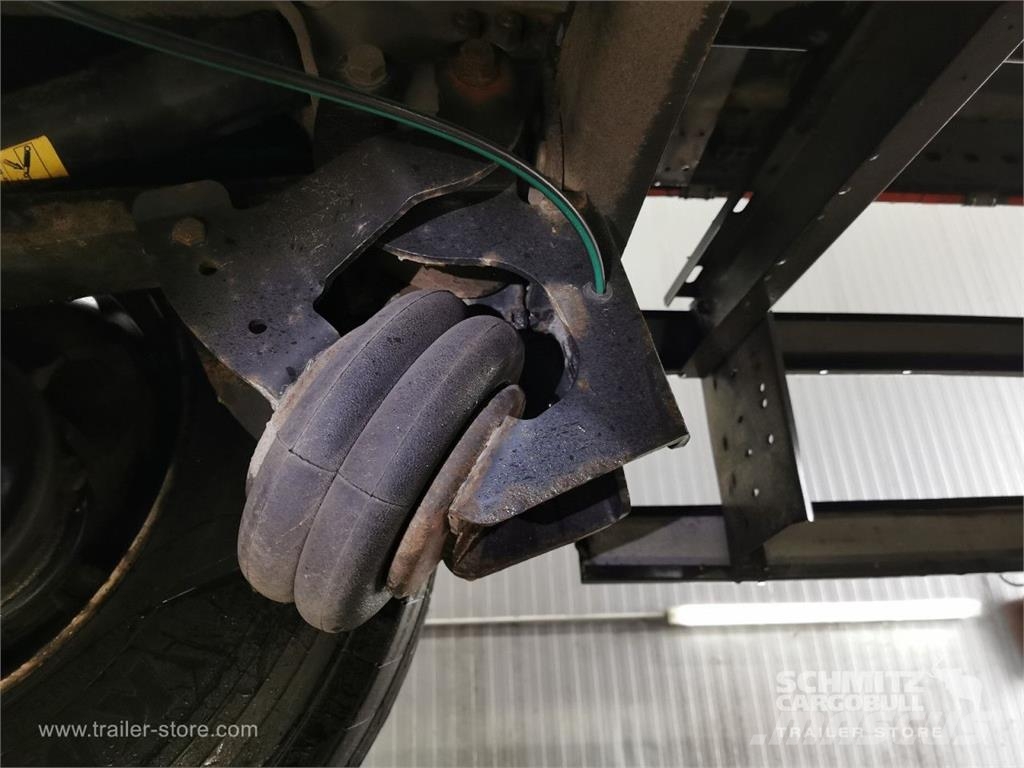 Schmitz Cargobull Curtainsider Standard Staplerhalterung Getränke Gardintrailer