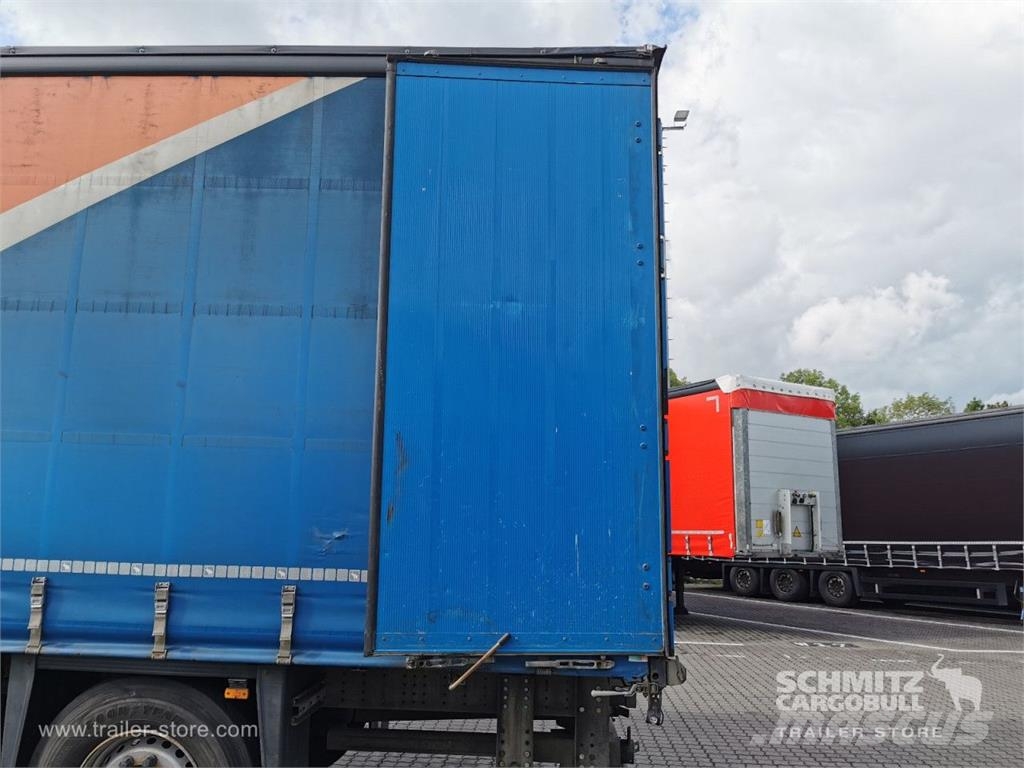Schmitz Cargobull Curtainsider Standard Staplerhalterung Getränke Gardintrailer