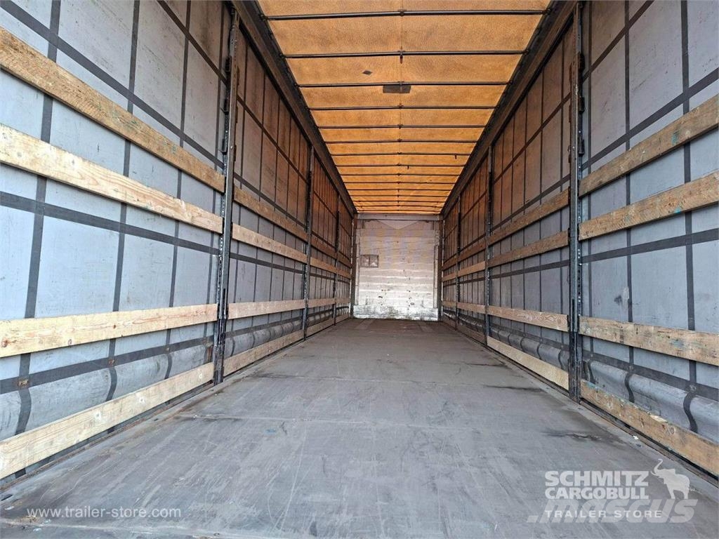 Schmitz Cargobull Curtainsider Mega Getränke Pressukapellipuoliperävaunut