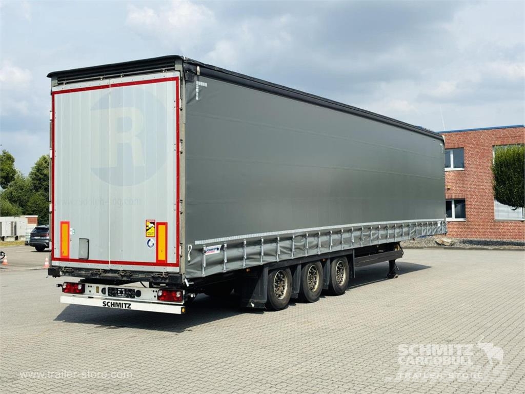 Schmitz Cargobull Curtainsider Mega Getränke Брезентови полуремаркета