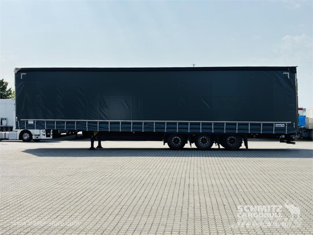 Schmitz Cargobull Curtainsider Mega Getränke Gardintrailer