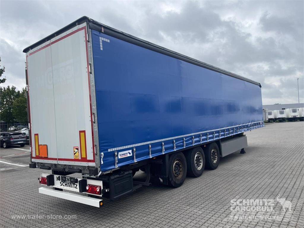 Schmitz Cargobull Curtainsider Standard GetrÃ¤nke نصف مقطورات بباب جانبي
