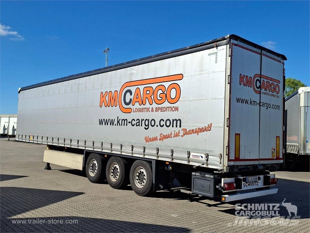 Schmitz Cargobull Curtainsider Standard Getränke Pressukapellipuoliperävaunut