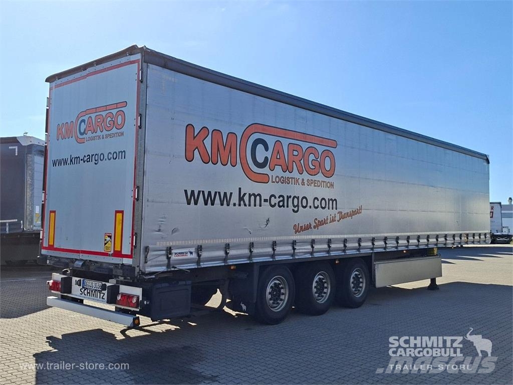 Schmitz Cargobull Curtainsider Standard Getränke Pressukapellipuoliperävaunut
