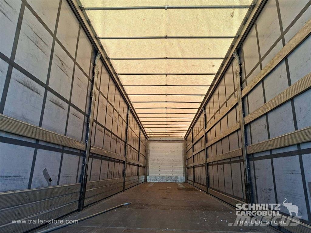 Schmitz Cargobull Curtainsider Standard Getränke Poluprikolice sa ciradom