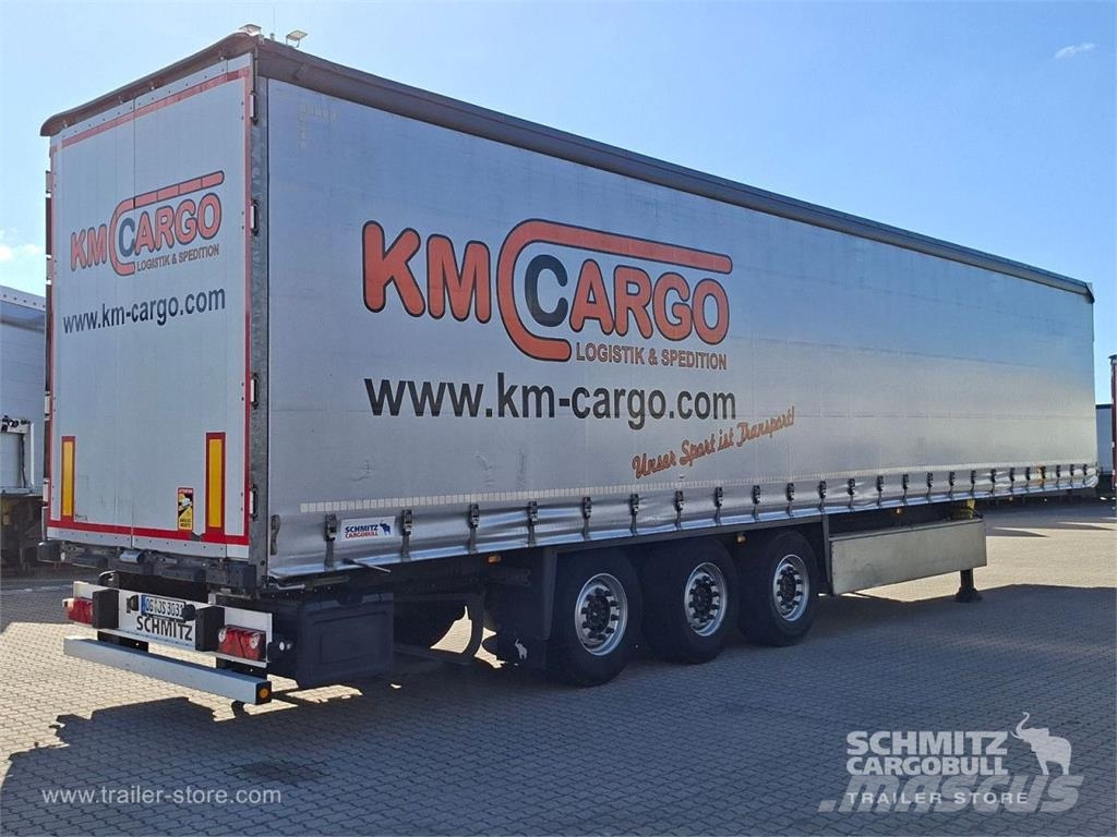 Schmitz Cargobull Curtainsider Standard Getränke Poluprikolice sa ciradom