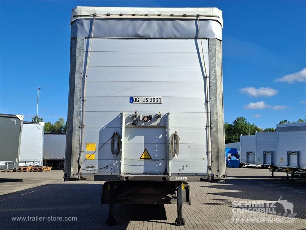 Schmitz Cargobull Curtainsider Standard Getränke Poluprikolice sa ciradom