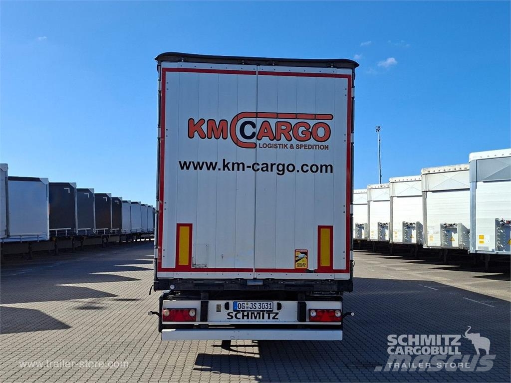 Schmitz Cargobull Curtainsider Standard Getränke Poluprikolice sa ciradom