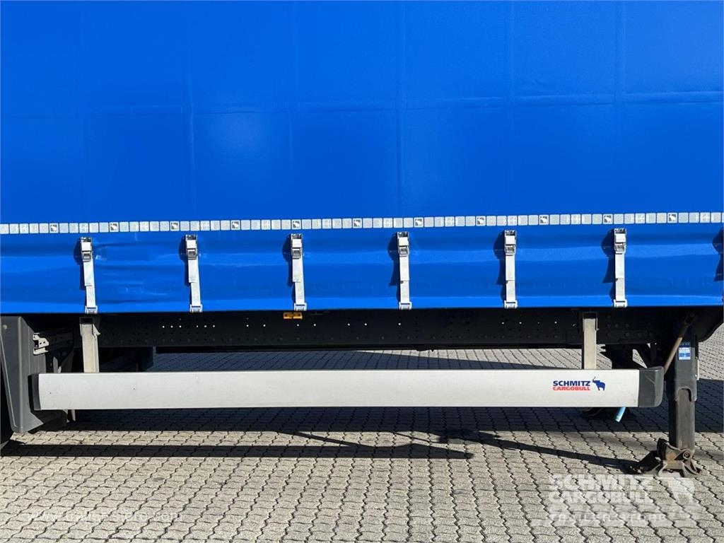 Schmitz Cargobull Curtainsider Mega GetrÃ¤nke Curtainsiderauflieger