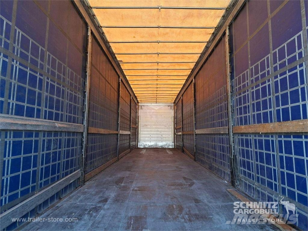 Schmitz Cargobull Curtainsider Mega GetrÃ¤nke Curtainsiderauflieger