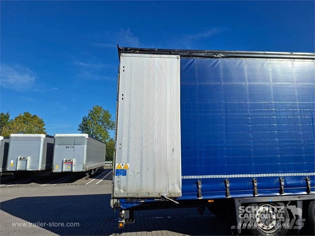 Schmitz Cargobull Curtainsider Mega GetrÃ¤nke Curtainsiderauflieger