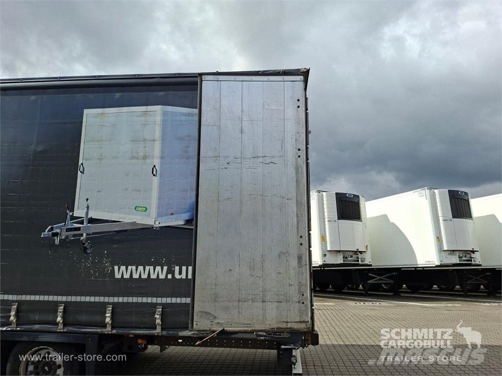 Schmitz Cargobull Curtainsider Mega Getränke Pressukapellipuoliperävaunut