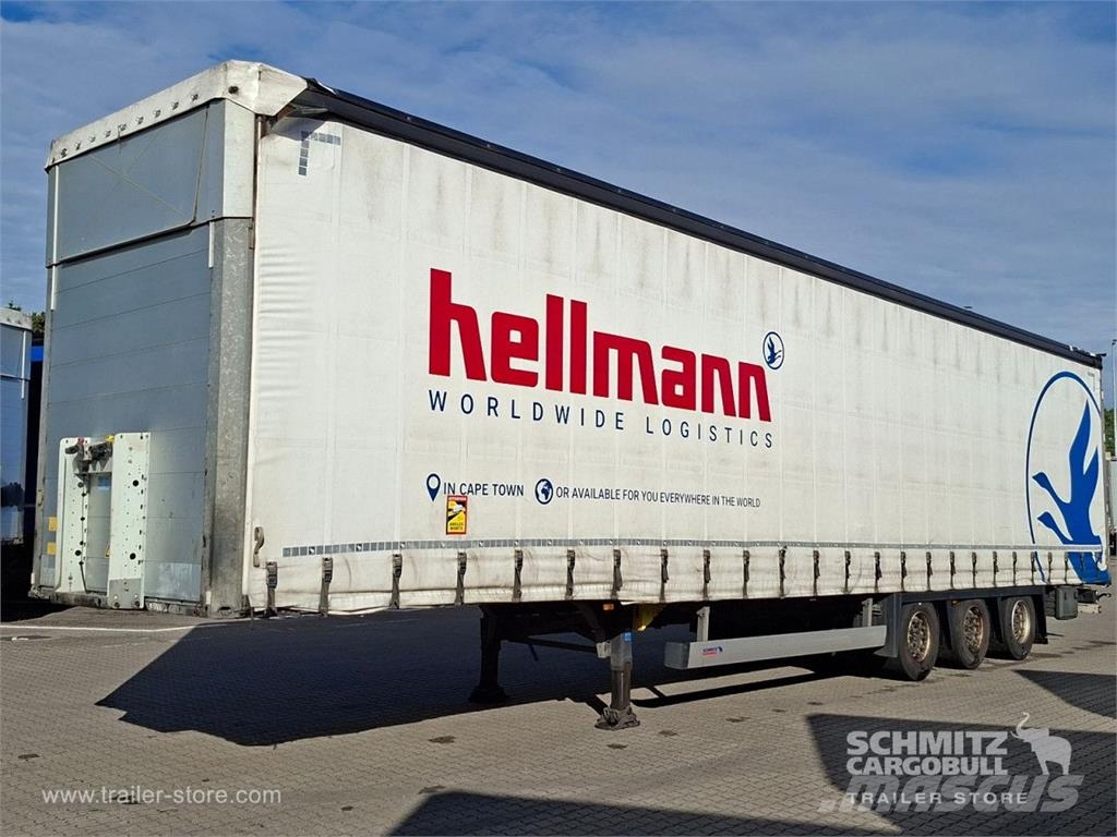 Schmitz Cargobull Curtainsider Mega GetrÃ¤nke نصف مقطورات بباب جانبي