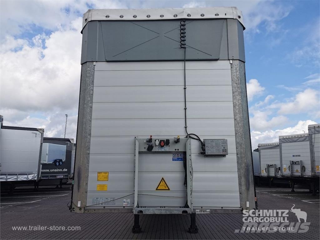 Schmitz Cargobull Curtainsider Mega GetrÃ¤nke Curtainsider semi-trailers