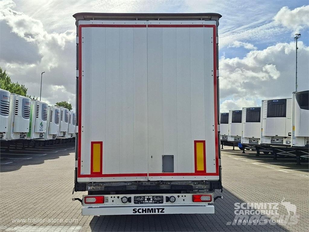 Schmitz Cargobull Curtainsider Mega GetrÃ¤nke Curtainsider semi-trailers