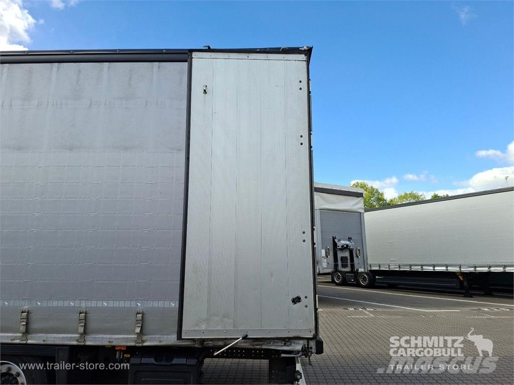 Schmitz Cargobull Curtainsider Mega GetrÃ¤nke Curtainsider semi-trailers