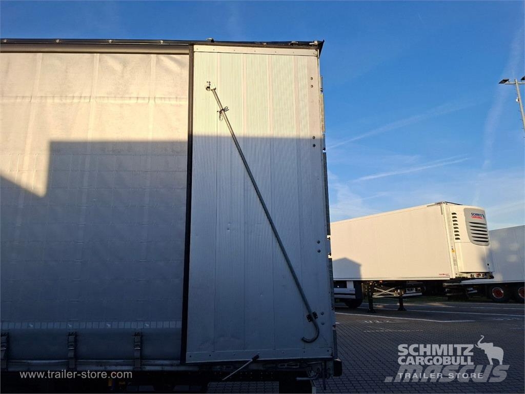 Schmitz Cargobull Curtainsider Mega Getränke Polprikolice s ponjavo
