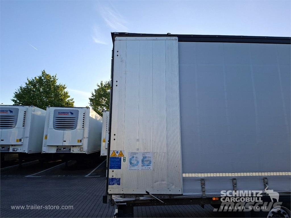 Schmitz Cargobull Curtainsider Mega Getränke Polprikolice s ponjavo