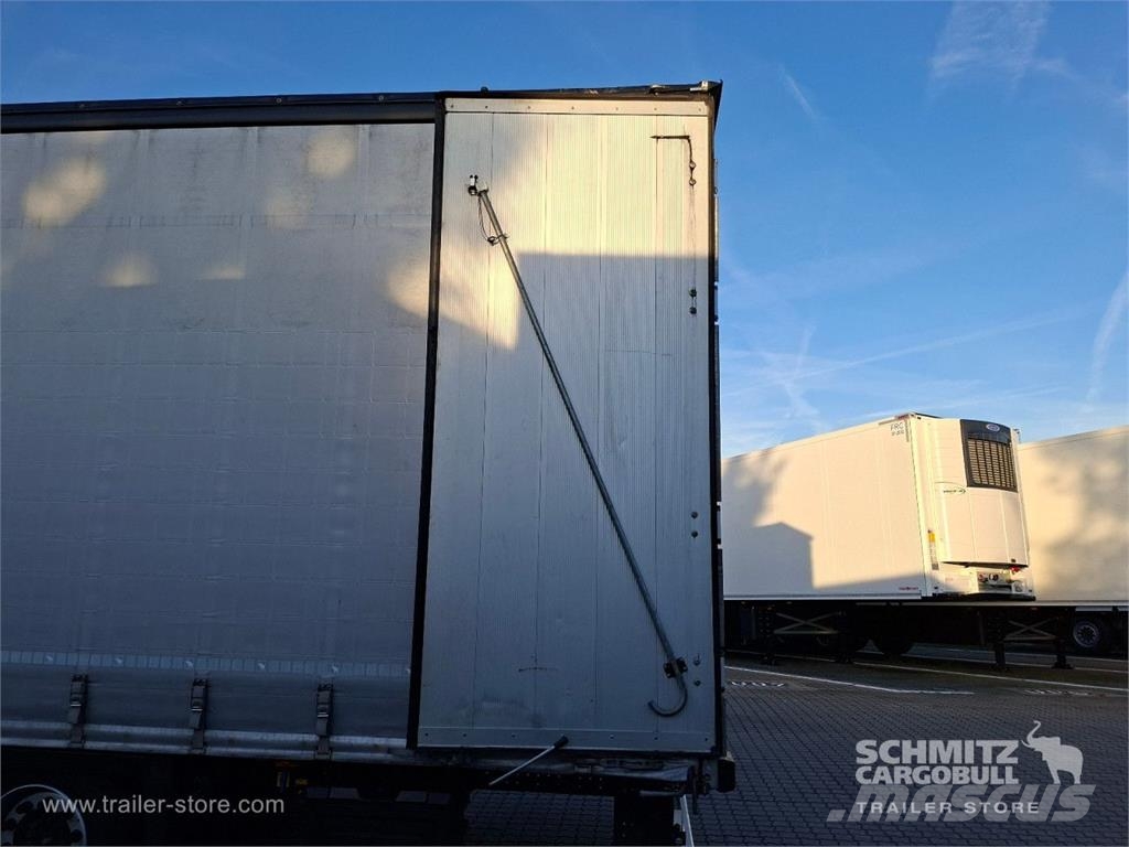 Schmitz Cargobull Curtainsider Mega Getränke Poluprikolice sa ciradom