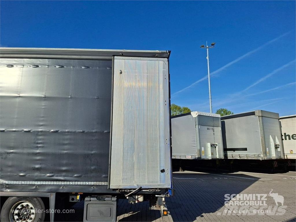 Schmitz Cargobull Curtainsider Mega Getränke Curtain sider semi-trailers