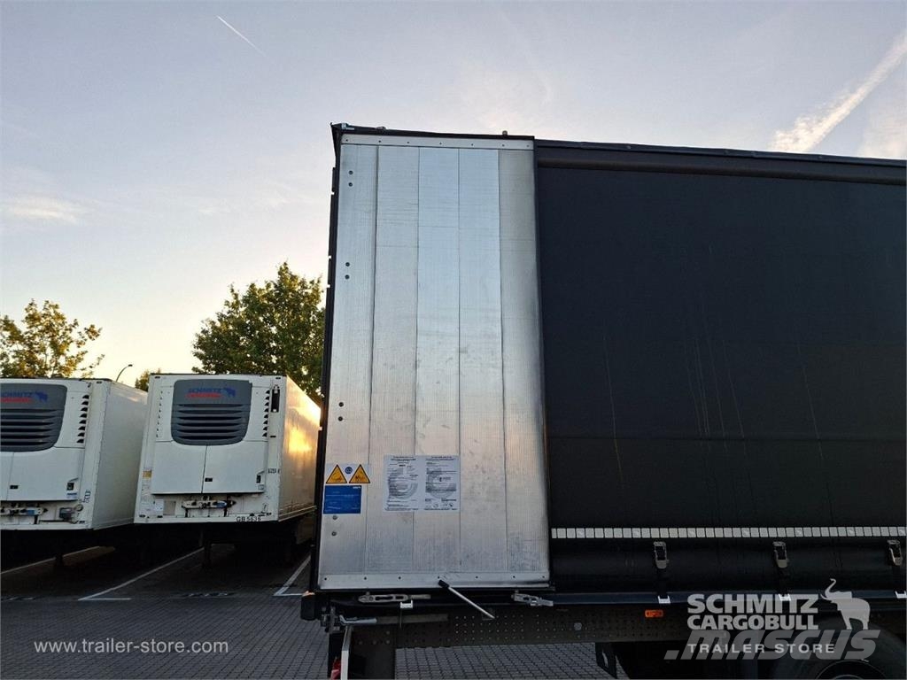 Schmitz Cargobull Curtainsider Standard Getränke Curtainsider semi-trailers