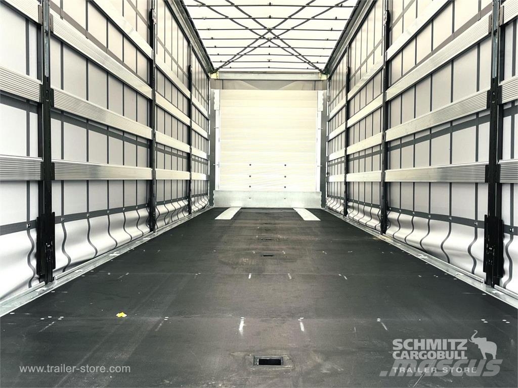 Schmitz Cargobull Curtainsider Mega GetrÃ¤nke نصف مقطورات بباب جانبي