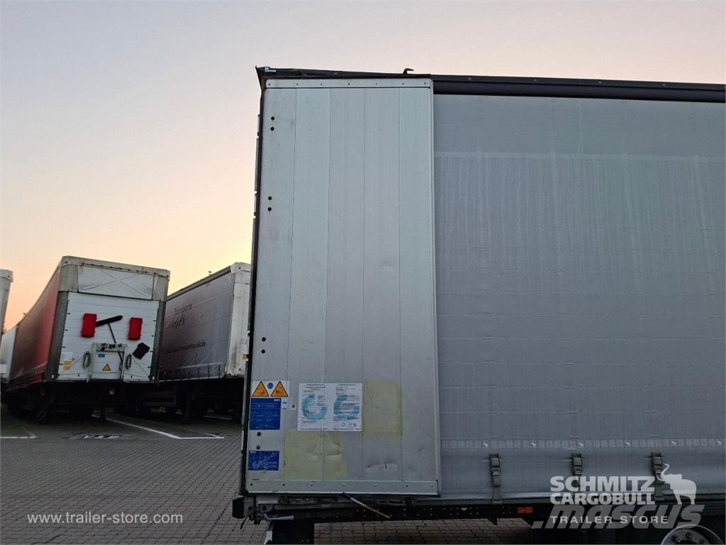 Schmitz Cargobull Curtainsider Mega Getränke Polprikolice s ponjavo