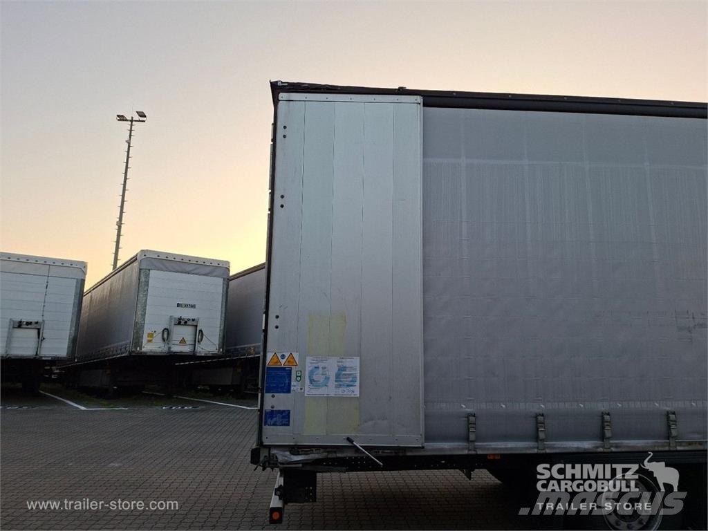 Schmitz Cargobull Curtainsider Mega Getränke Polprikolice s ponjavo