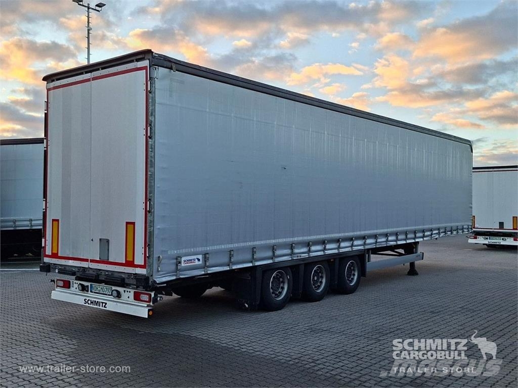 Schmitz Cargobull Curtainsider Mega Getränke Curtainsiderauflieger